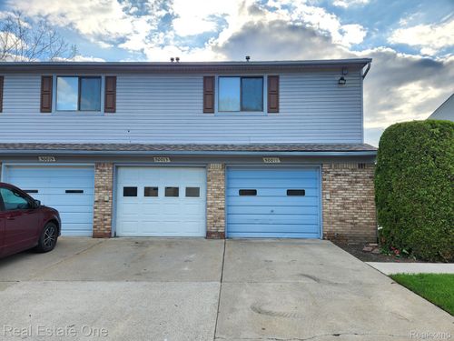 50013 S Jimmy Ct, Chesterfield, MI, 48047-4670 | Card Image