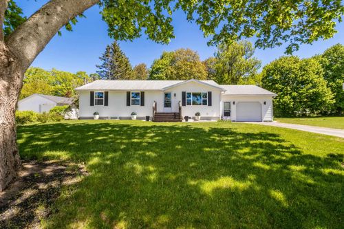 16 Hillcrest Ave, Nictaux, NS, B0S1P0 | Card Image