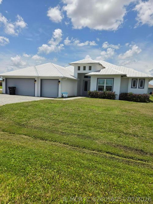 5231 Nw Iredell St, Port St. Lucie, FL, 34986-2724 | Card Image
