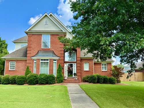 1852 Fairway Dr, Dyersburg, TN, 38024-8871 | Card Image