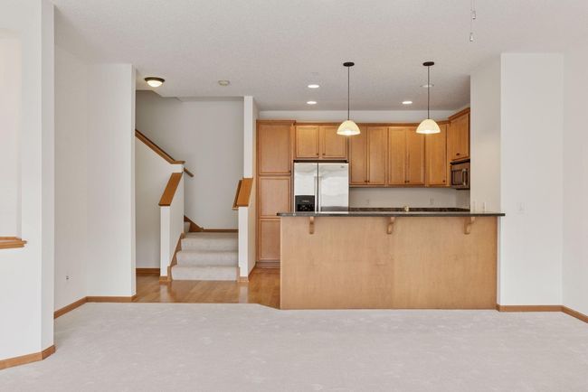 8026 Magnolia Ln N, Townhouse with 2 bedrooms, 3 bathrooms and null parking in Maple Grove MN | Image 8
