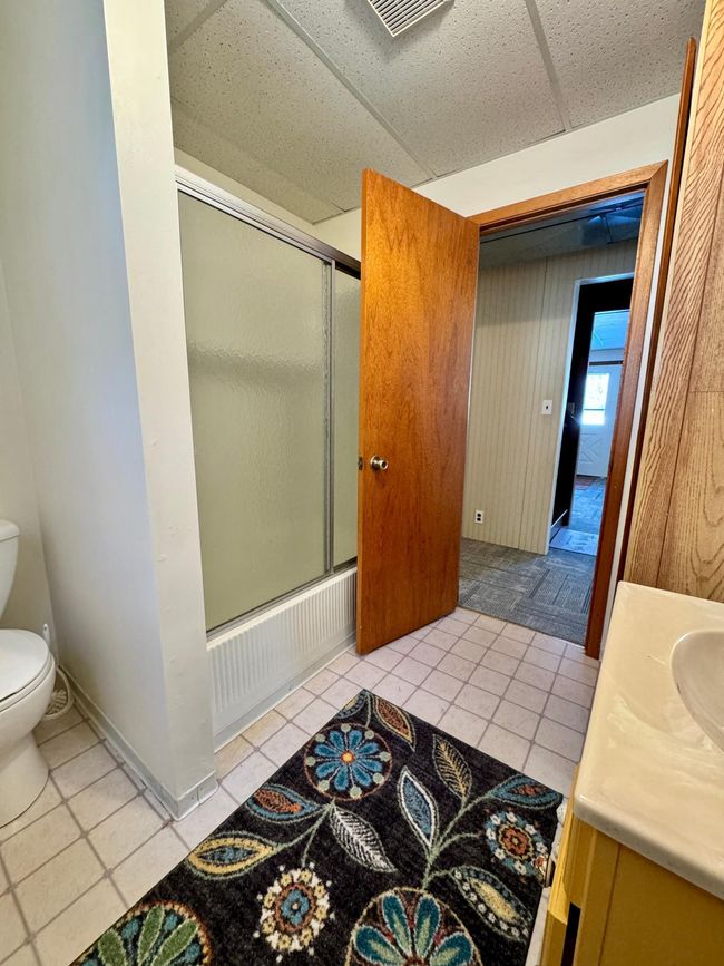 Lower Level Bathroom | Image 34