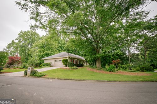 6960 Northgreen Dr, Sandy Springs, GA, 30328-1450 | Card Image