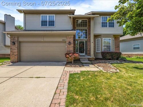 4884 Georgetown Dr, Oakland Twp, MI, 48306-1490 | Card Image