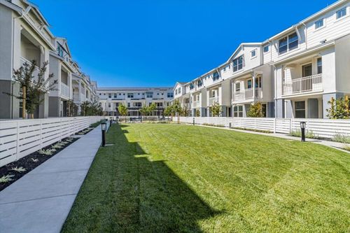 132 Oak Circle, Walnut Creek, CA, 94597 | Card Image