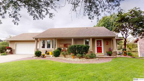 2 Ginger Cove Rd, Valley, NE, 68064-3000 | Card Image