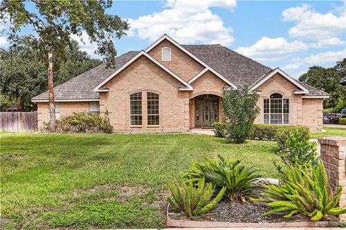 2315 Silverado S, Palmhurst, TX, 78573-8453 | Card Image