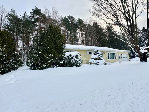4 Scott Dr, Malone, NY, 12953-2407 | Card Image