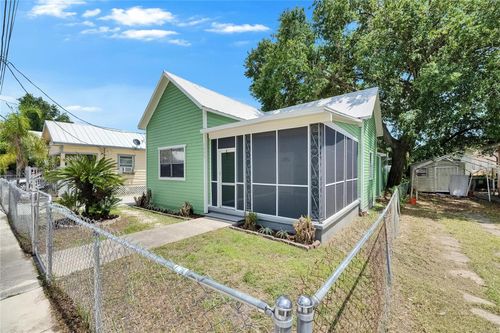 1009 E Columbus Dr, TAMPA, FL, 33605-3332 | Card Image
