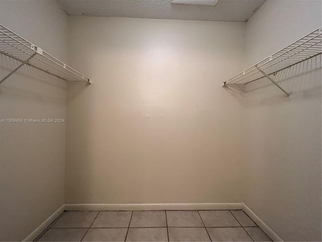 APT-407 - 3600 Nw 21 St St, Condo with 2 bedrooms, 2 bathrooms and null parking in Lauderdale Lakes FL | Image 8
