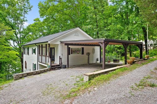 15033 Log Cabin Ln, Soddy-Daisy, TN, 37379-8269 | Card Image