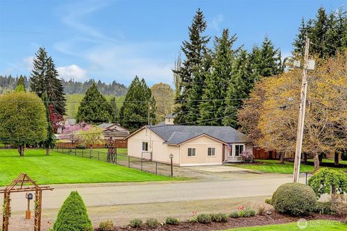 5617 322nd Ave Ne, Carnation, WA, 98014-6306 | Card Image