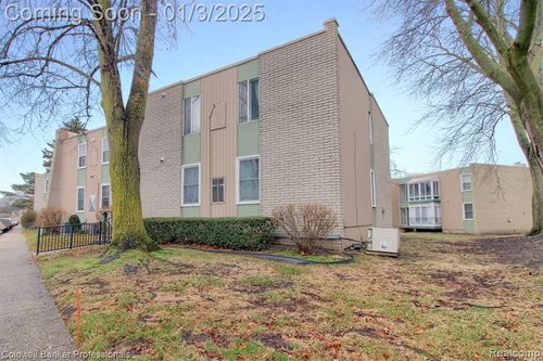 58-33395 Fargo Street, Livonia, MI, 48152 | Card Image