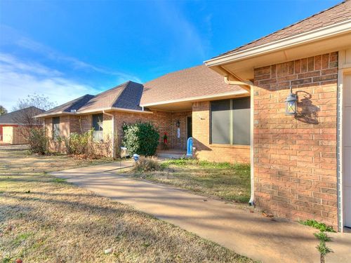 1925 Kyle Drive, Guthrie, OK, 73044 | Card Image