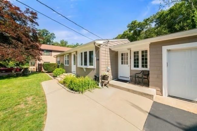 24 Moswansicut Dr, House other with 3 bedrooms, 1 bathrooms and 3 parking in Johnston RI | Image 10