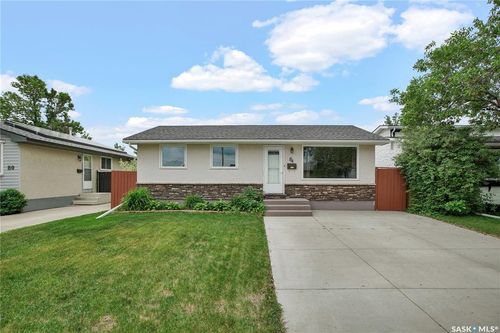 84 Rita Crescent, Saskatoon, SK, S7N2L5 | Card Image
