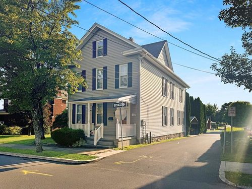 521 N Julian St, Ebensburg, PA, 15931-1209 | Card Image