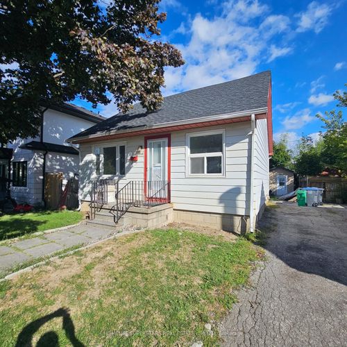 3130 Merritt Ave, Mississauga, ON, L4T1P3 | Card Image