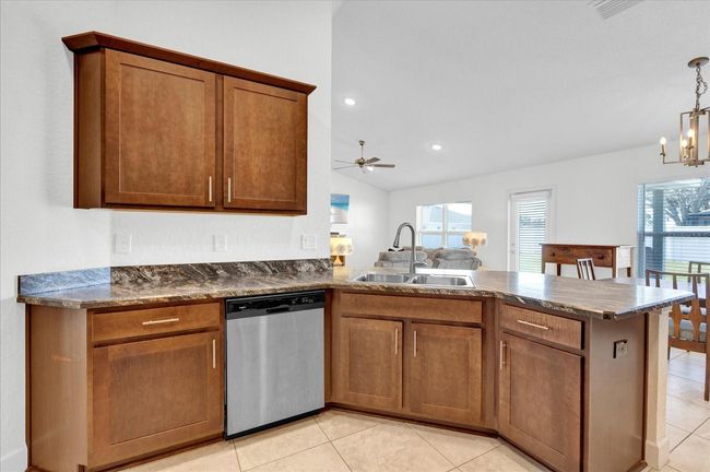 9750 Pepper Tree Pl, House other with 4 bedrooms, 2 bathrooms and null parking in WILDWOOD FL | Image 13