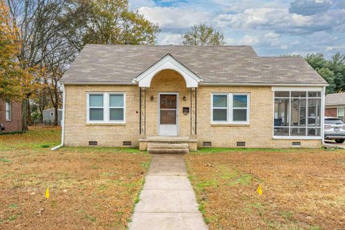 511 E Sullenberger Ave, Malvern, AR, 72104-4215 | Card Image