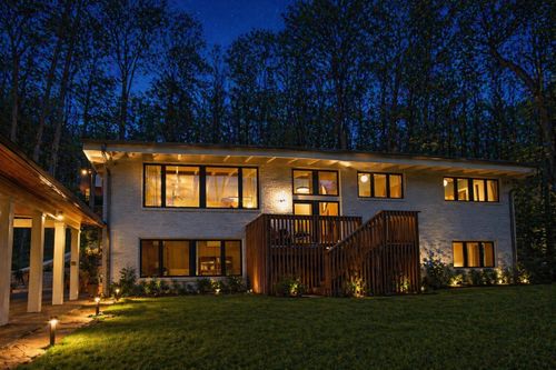 888 Forest Acres Dr, Nashville, TN, 37220-1819 | Card Image