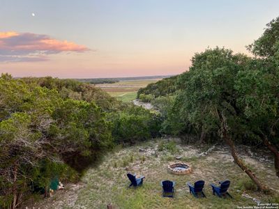 673 Overland Trail, House other with 2 bedrooms, 1 bathrooms and null parking in Bandera TX | Image 2