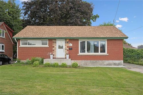 60 Edinburgh Rd, Kitchener, ON, N2B1M5 | Card Image
