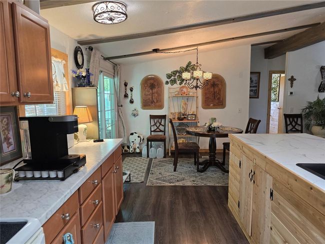 17172 Ne 37 Th Ave, House other with 3 bedrooms, 2 bathrooms and null parking in CITRA FL | Image 17