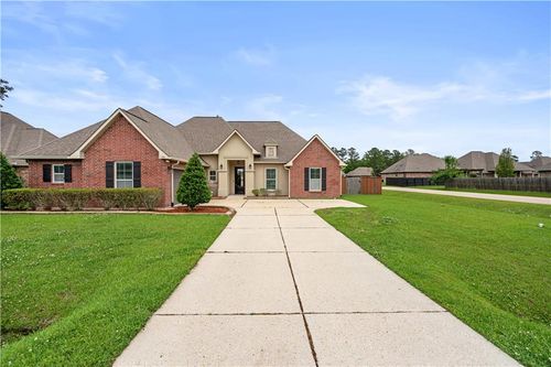 134 Laurel Oaks Rd, Madisonville, LA, 70447-9549 | Card Image
