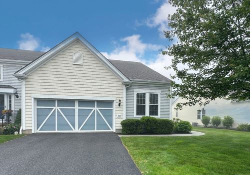 633-633 Championship Dr, Oxford, CT, 06478-3121 | Card Image