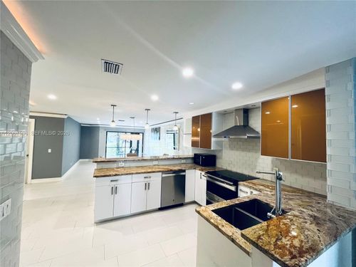 a1-500 Crosswinds Dr, Greenacres, FL, 33413-2034 | Card Image