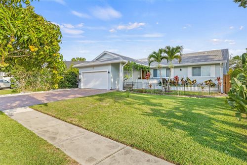 417 Manor Blvd, PALM HARBOR, FL, 34683-1324 | Card Image