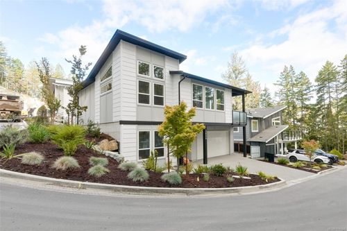 3624 Autumn Lane, Langford, BC, V9C0S3 | Card Image