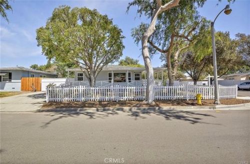 400 Diana Pl, Fullerton, CA, 92833 | Card Image