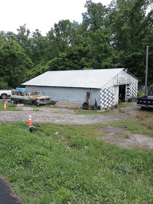 976 Mount Vernon Rd, Tunnel Hill, GA, 30755-6363 | Card Image