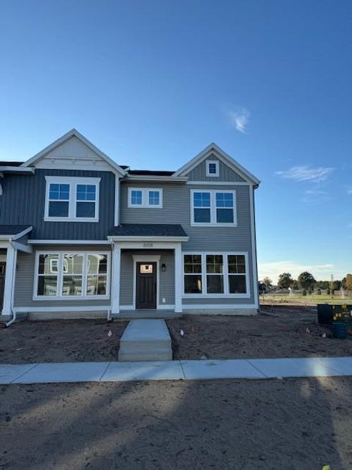 13-6108 Spring Lake Dr, Spring Lake, MI, 49456 | Card Image