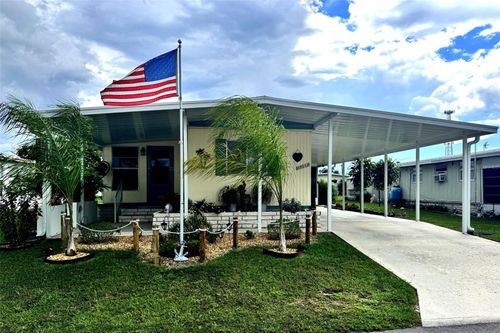 35012 Dale Ave, ZEPHYRHILLS, FL, 33541-2107 | Card Image