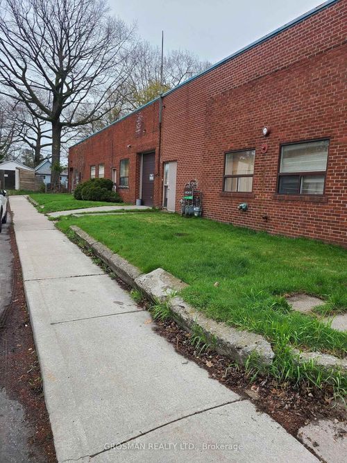 49 Lucy Ave, Toronto, ON, M1L1A1 | Card Image