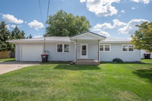 205 E 8th St, Brookston, IN, 47923-8309 | Card Image