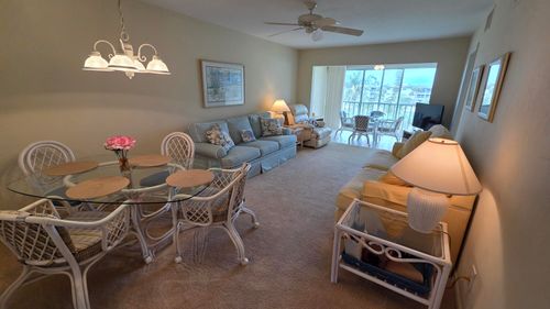 f303-1014 Manatee Rd, Naples, FL, 34114-3926 | Card Image