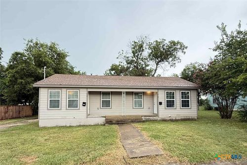 418 Garrison Ave, Killeen, TX, 76541-3527 | Card Image