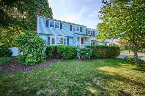 10 Locust St, Burlington, MA, 01803-3114 | Card Image