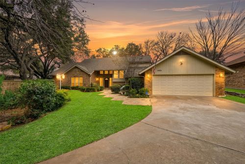 4424 Westridge Ave, Fort Worth, TX, 76116-8213 | Card Image