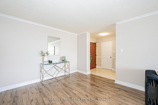 1507 - 5 Lisa St, Condo with 3 bedrooms, 2 bathrooms and 1 parking in Brampton ON | Image 10
