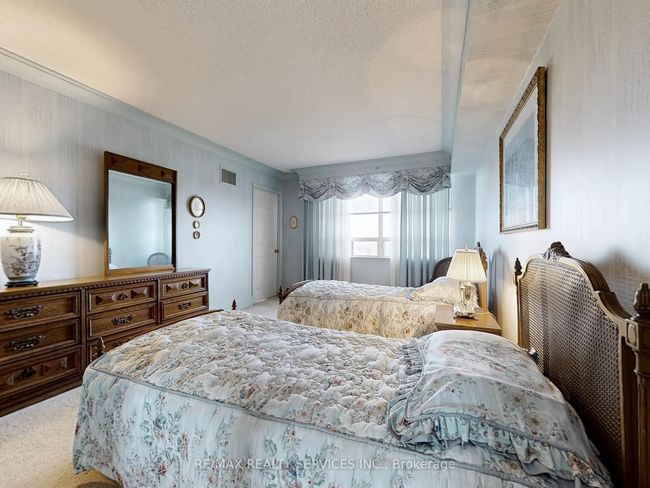 902 - 330 Mill St S, Condo with 3 bedrooms, 2 bathrooms and null parking in Brampton ON | Image 29
