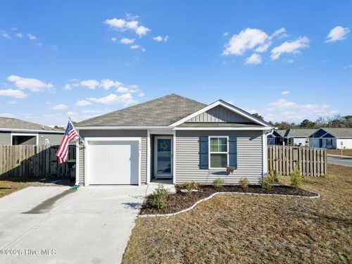 370-114 Cleat Dr, Surf City, NC, 28445-0437 | Card Image