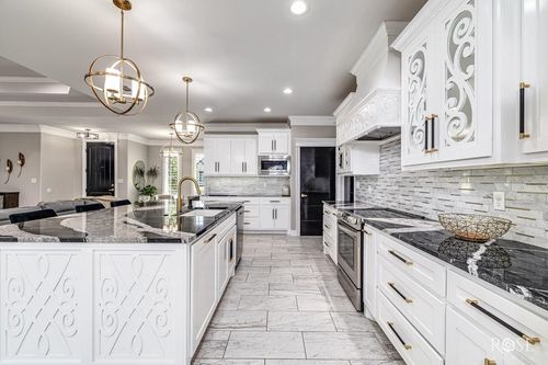 4745 Karsten Creek Dr, San Angelo, TX, 76904-1558 | Card Image