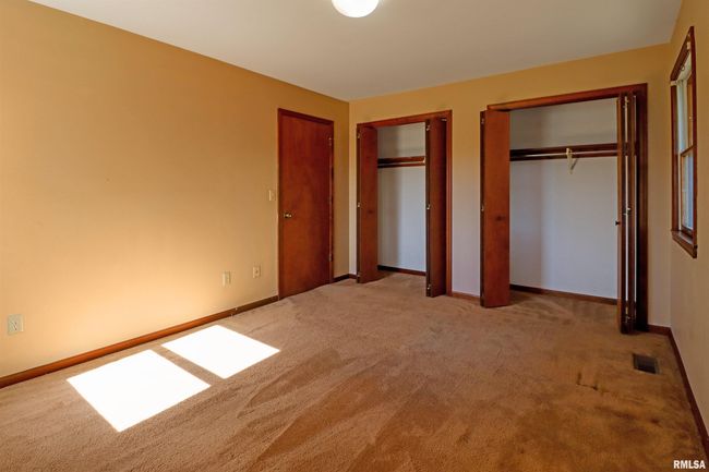 2210-2212 W Huntington Dr, Home with 0 bedrooms, 0 bathrooms and 2 parking in Quincy IL | Image 15