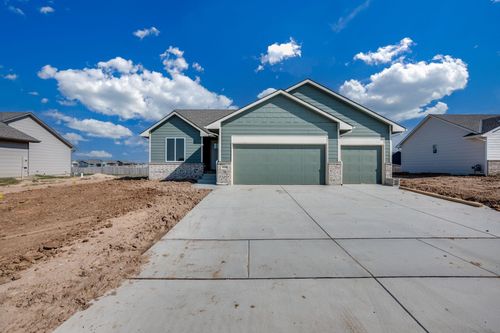 10745 W Sondra Ct, Maize, KS, 67101-9046 | Card Image