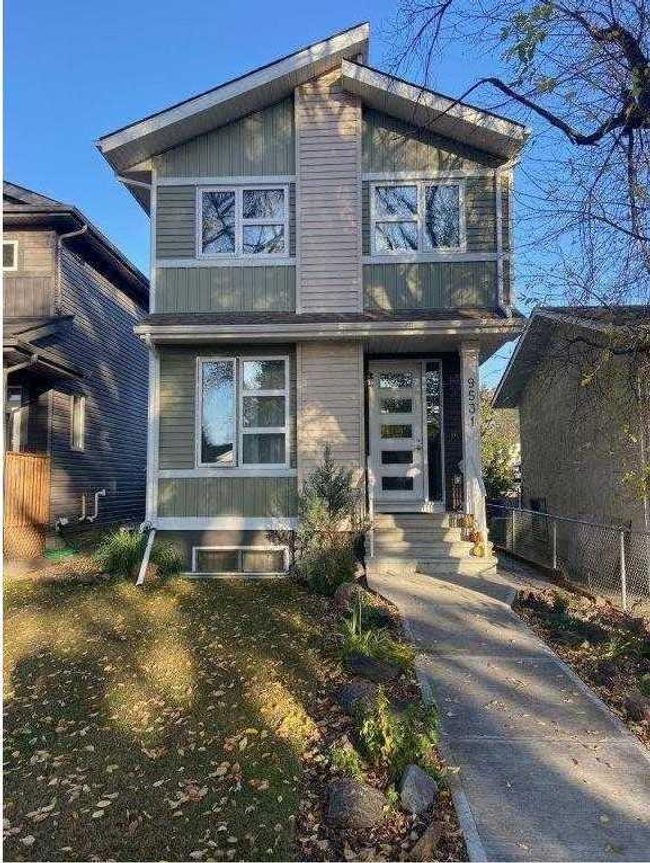 9531 155 Street, Home with 7 bedrooms, 3 bathrooms and 2 parking in Edmonton AB | Image 1